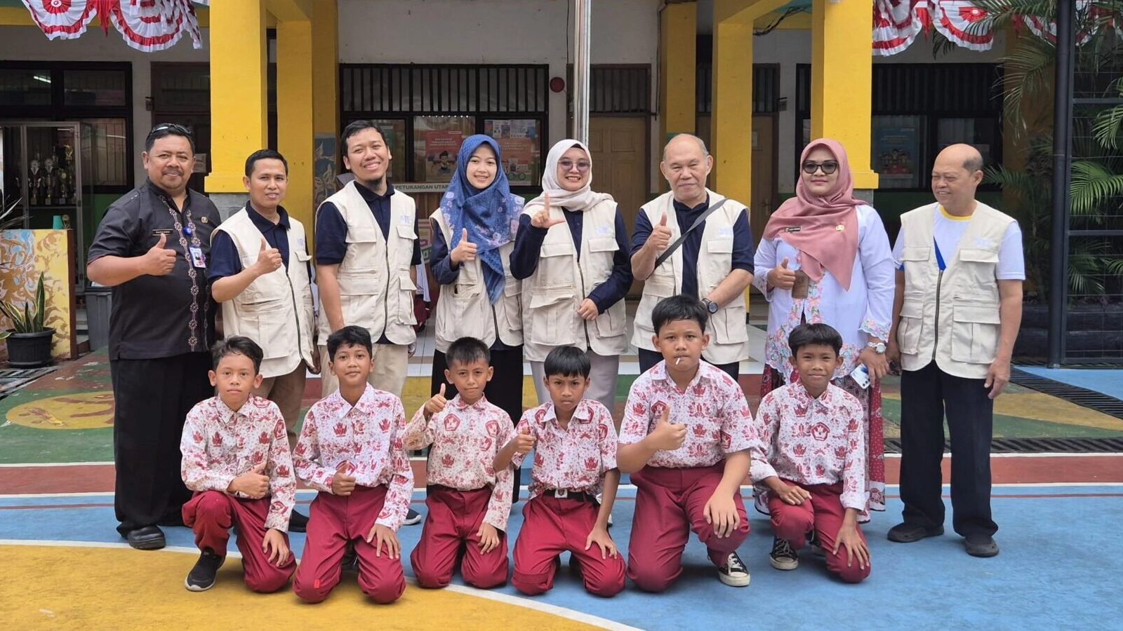 Prodi Pendidikan Biologi FKIP Universitas Terbuka Gelar PkM “Pengelolaan Sampah Organik dengan Metode Kompos” untuk Dukung SDGs